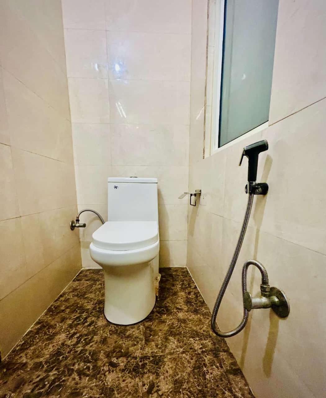 Hotel Airport City New Delhi Exteriör bild